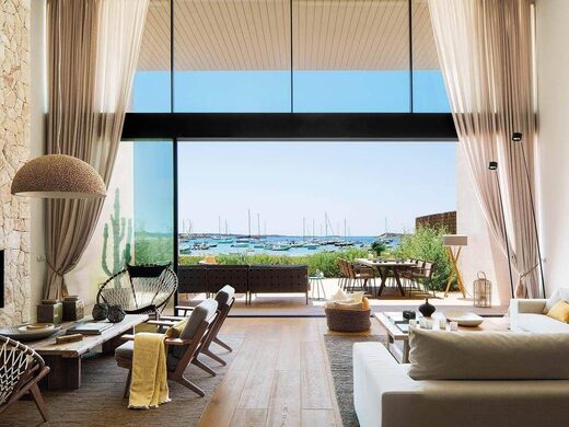Comprehensive support, from development to marketing, for all your real estate projects in Cannes and Alpes-Maritimes (06)
